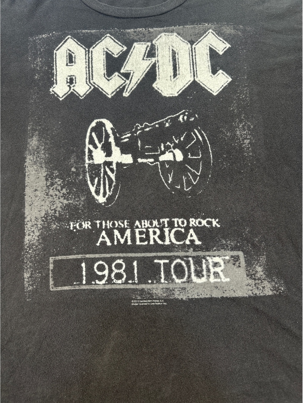 AC/DC Men's Graphic Tee 1981 Tour Black Classic Fit Cotton